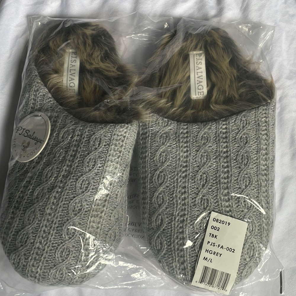 P.J. Salvage fuzzy slippers size M/L